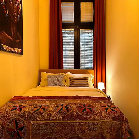 Апартаменты Friends Loft Sava View Old Town Renovated *