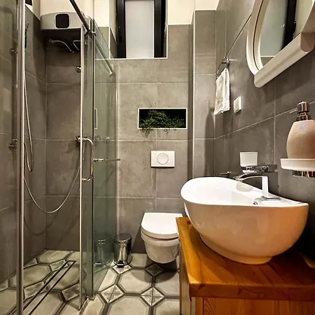 Friends Loft Sava View Old Town Renovated * Белград