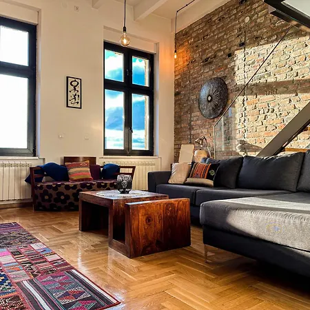 Friends Loft Sava View Old Town Renovated